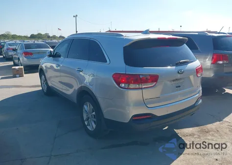 2017 Kia Sorento 3.3L Lx z USA, uszkodzony, nr VIN 5XYPG4A52HG225635